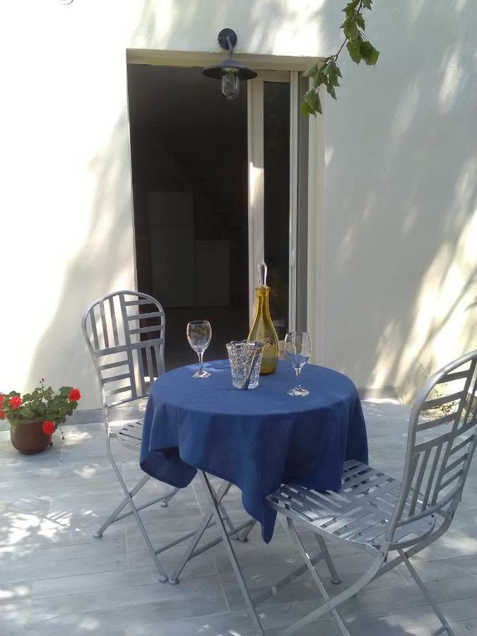 Gite De Charme Guest House Arles Luaran gambar